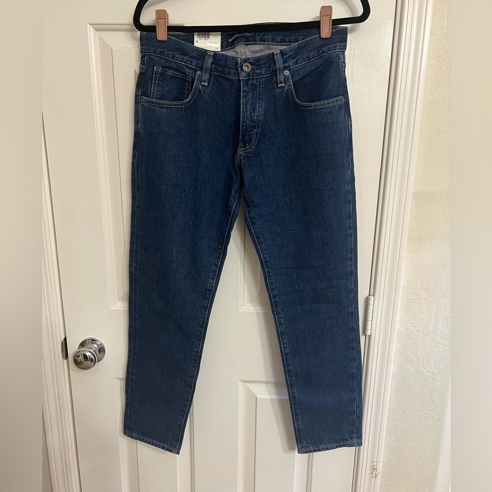 Levi’s taper jeans